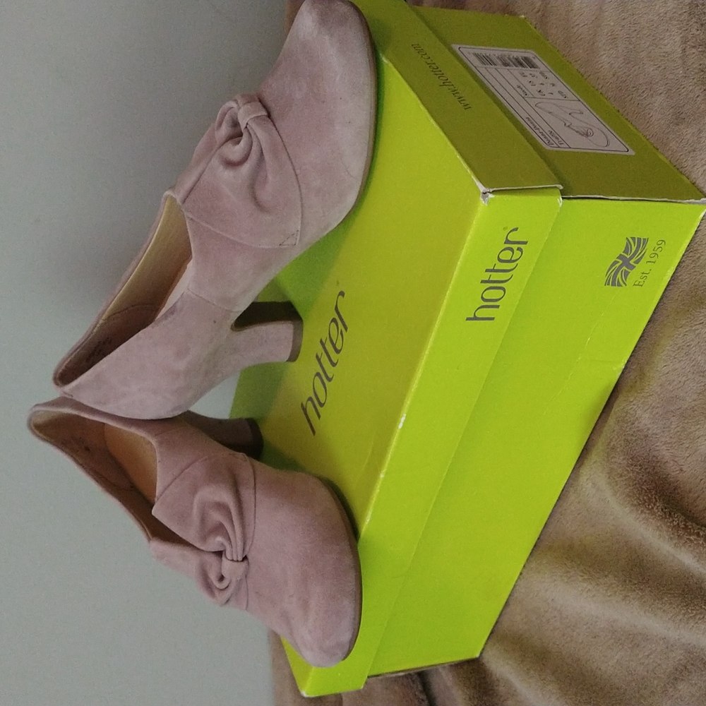 Casual shoes